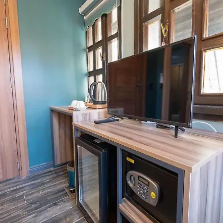 Liman Deluxe Hotell *