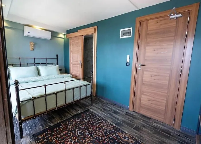 Отель Liman Deluxe *